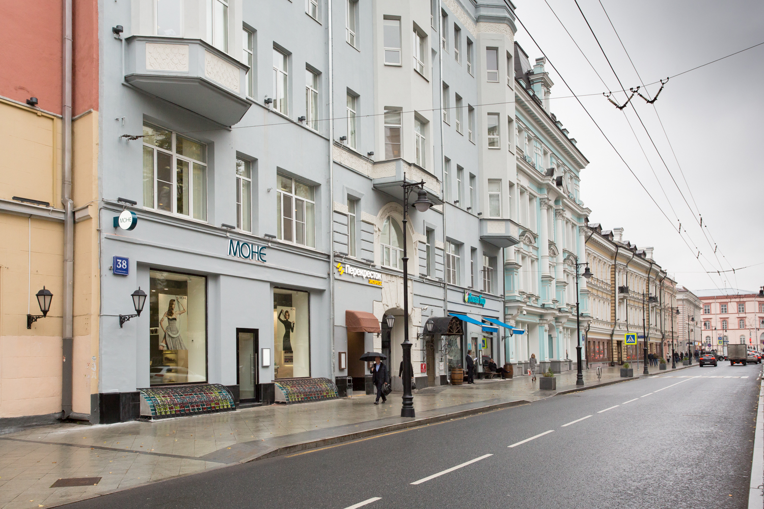 Салон красоты Моне Мясницкая наружная реклама